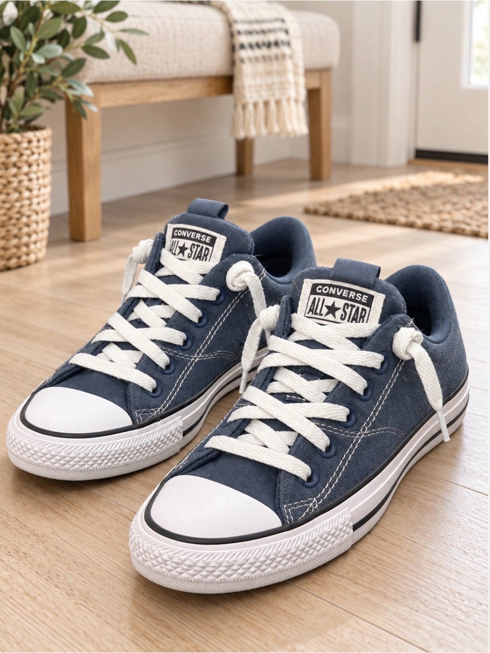 Converse All Star Blue Canvas Low Top Sneakers Size 7